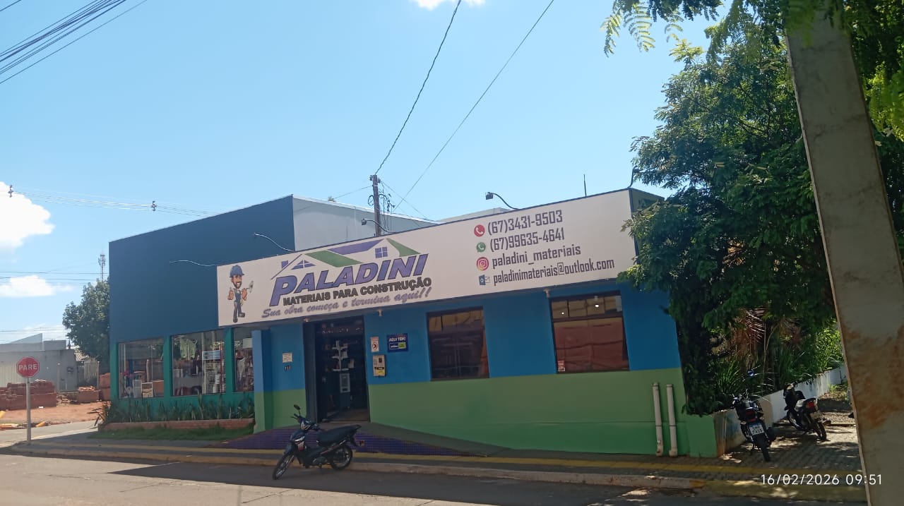 Entrada da loja Paladini Materiais